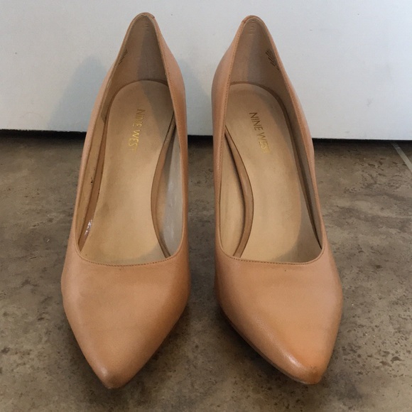 Nine West Shoes - Nine West Nude Pumps with pointed toe 10.5